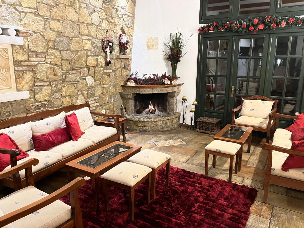 Artemis Hotel Делфи Екстериор снимка